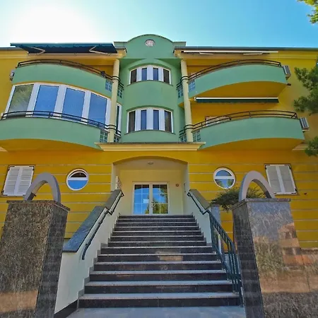 Apartment Fuer 4 Personen Ca 35 Qm In Pula, Istrien Istrische Riviera *